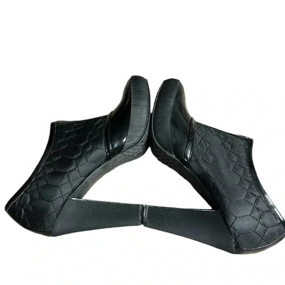 Calvin Klein women booties 7.5 chunky high heel,black quilt,moto,goth,biker,club - Picture 1 of 16